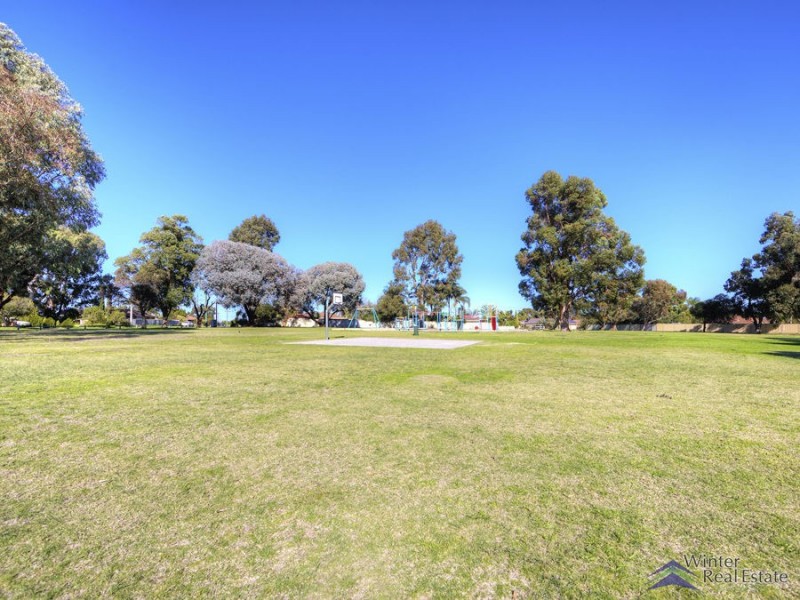 62 Kookaburra Crescent, High Wycombe WA 6057