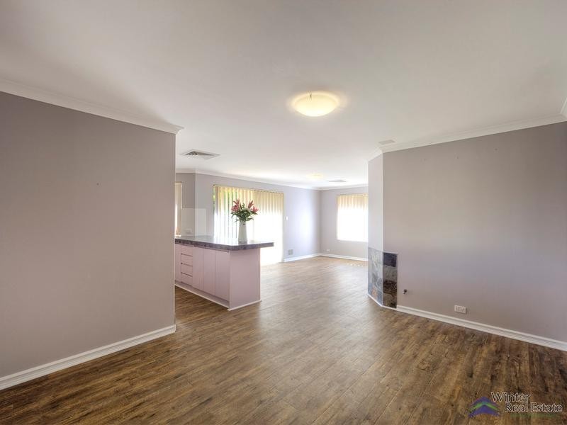 1 Lisbon Way, Seville Grove WA 6112