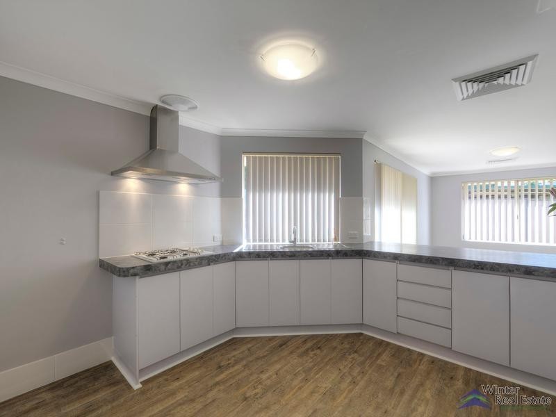 1 Lisbon Way, Seville Grove WA 6112