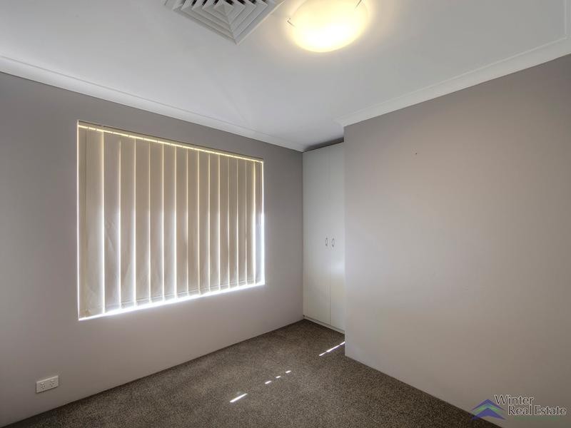 1 Lisbon Way, Seville Grove WA 6112