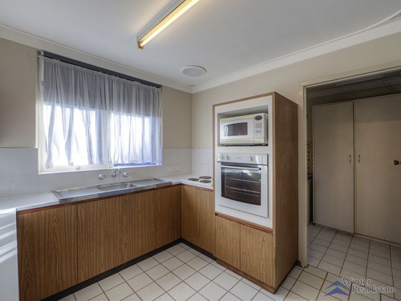 19 Cumberland Way, Bassendean WA 6054