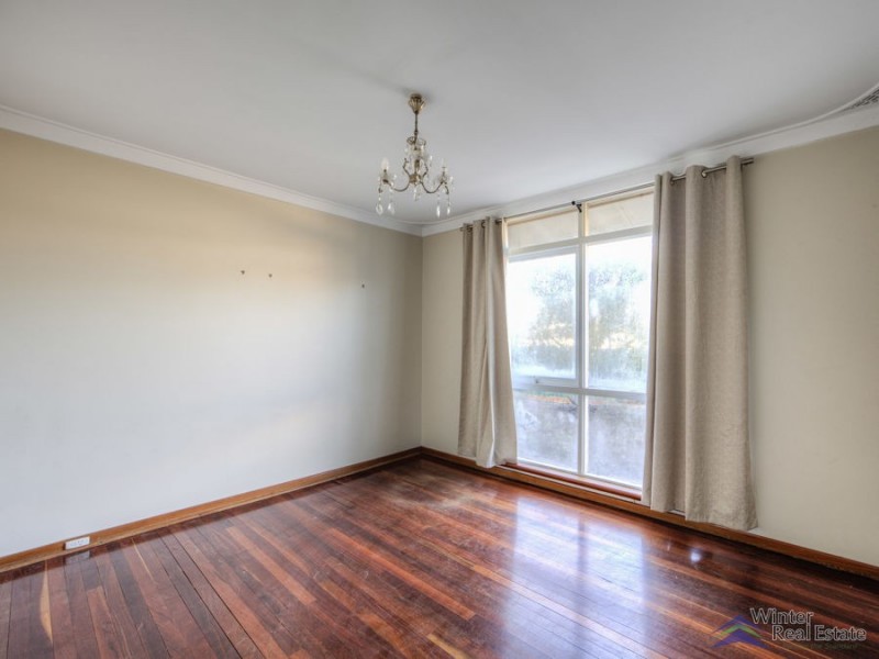 19 Cumberland Way, Bassendean WA 6054