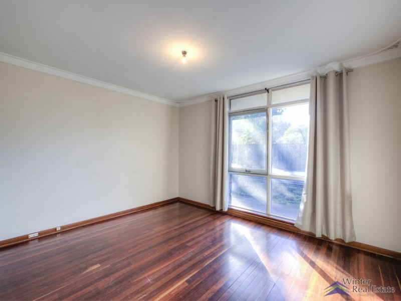 19 Cumberland Way, Bassendean WA 6054