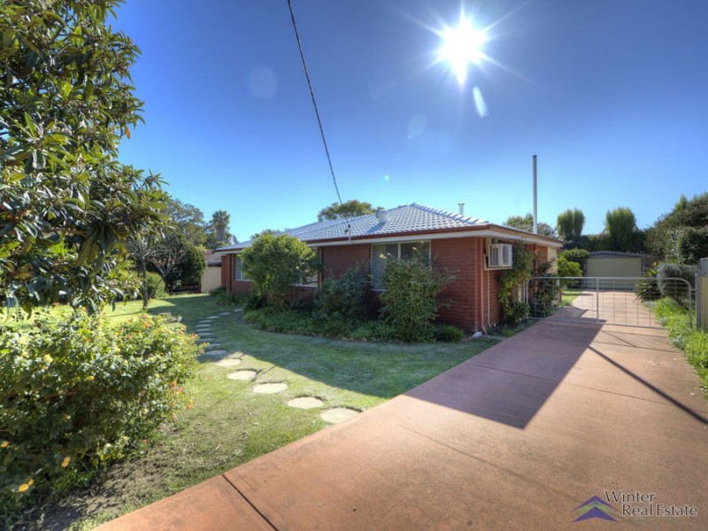 25 Anthony Street, Lesmurdie WA 6076