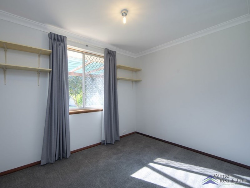 25 Anthony Street, Lesmurdie WA 6076