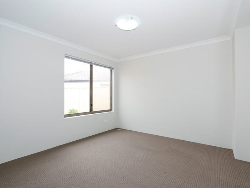 5 Sparkwell Lane, Butler WA 6036