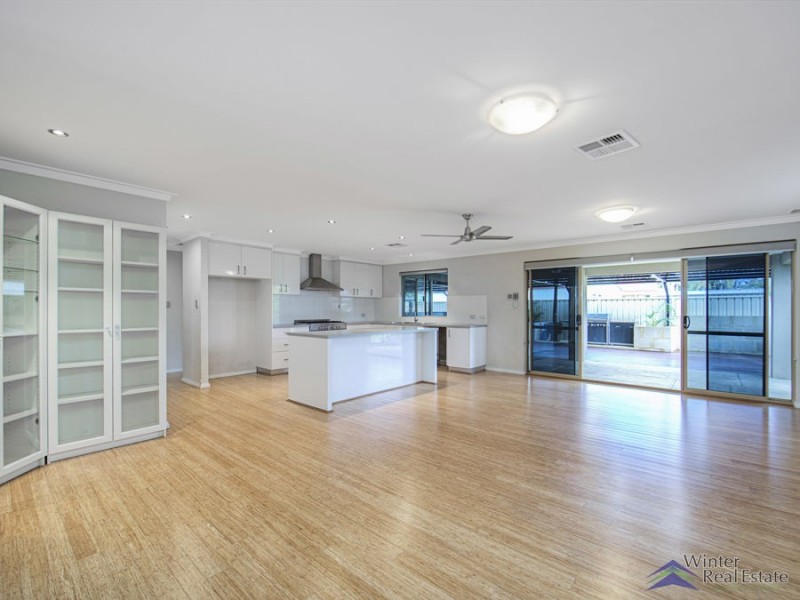 41 Lorikeet Loop, High Wycombe WA 6057