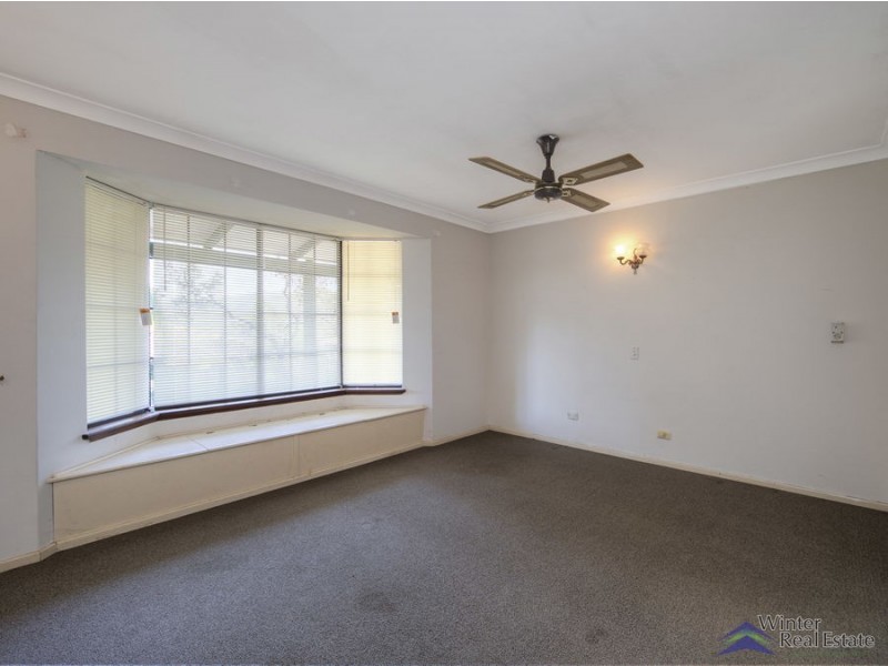 11 Bamlett Street, Mount Nasura WA 6112