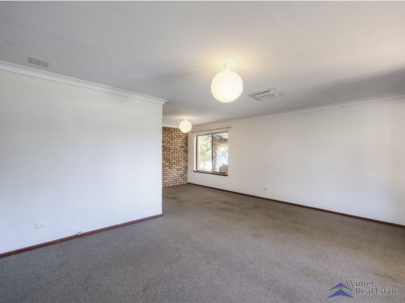 11 Bamlett Street, Mount Nasura WA 6112