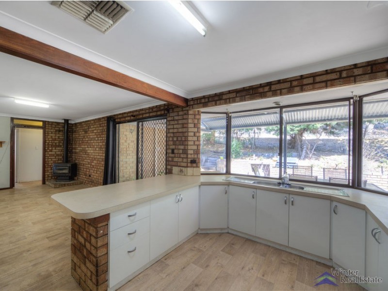 11 Bamlett Street, Mount Nasura WA 6112