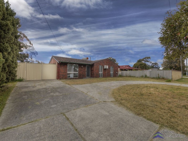 6 Redross Court, Armadale WA 6112