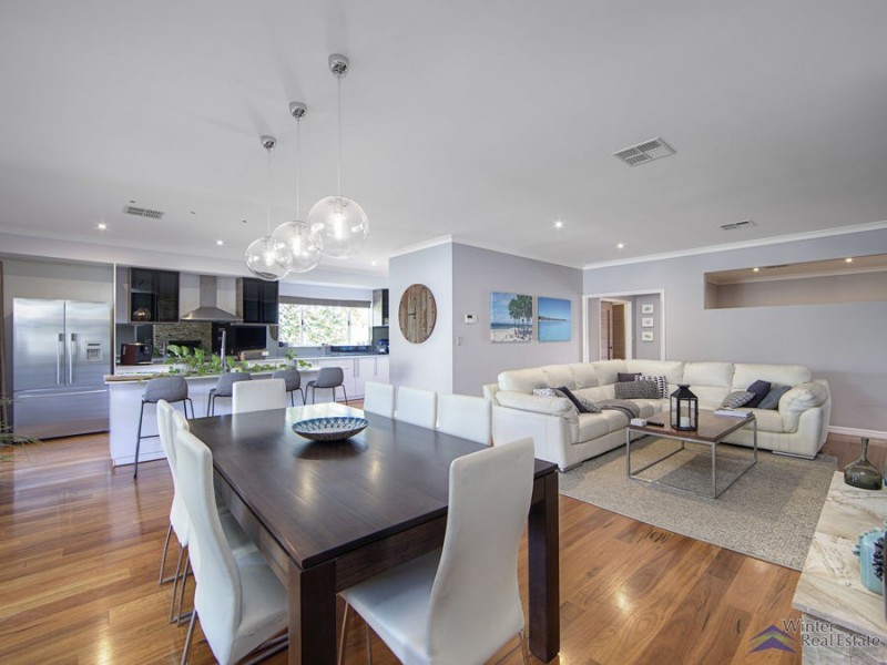 22 Baza Gardens, Maida Vale WA 6057