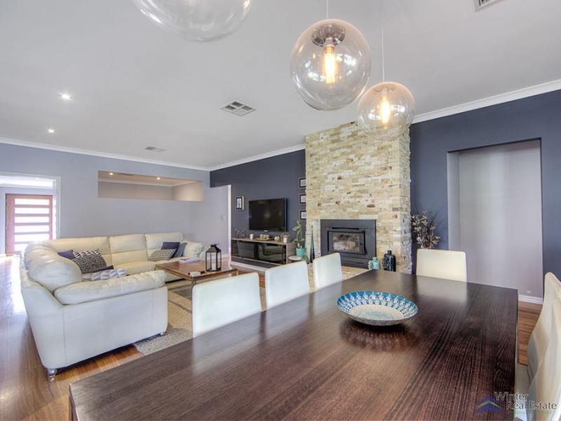 22 Baza Gardens, Maida Vale WA 6057