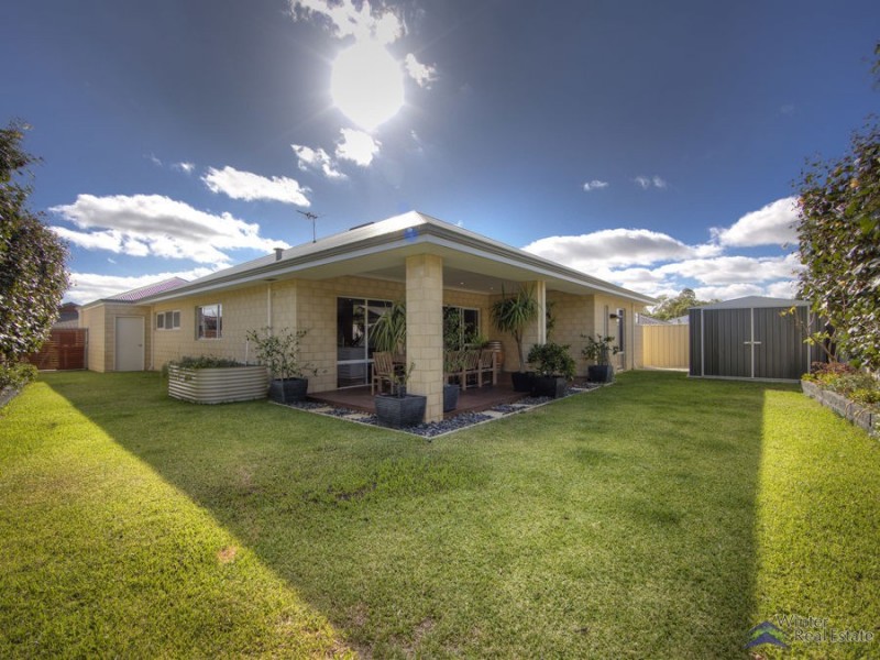 22 Baza Gardens, Maida Vale WA 6057