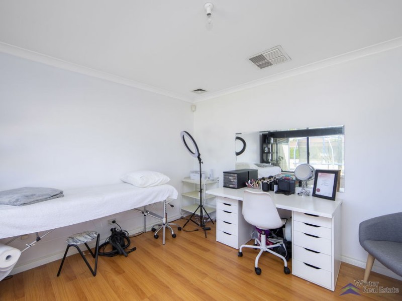 7 Agate Way, Maida Vale WA 6057