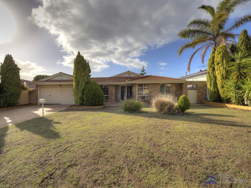 89 Bolderwood Drive, South Lake WA 6164