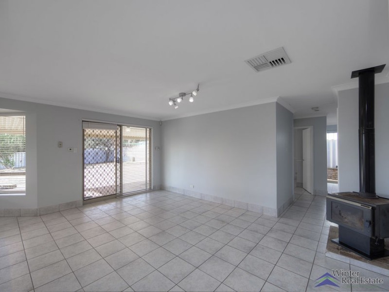 89 Bolderwood Drive, South Lake WA 6164