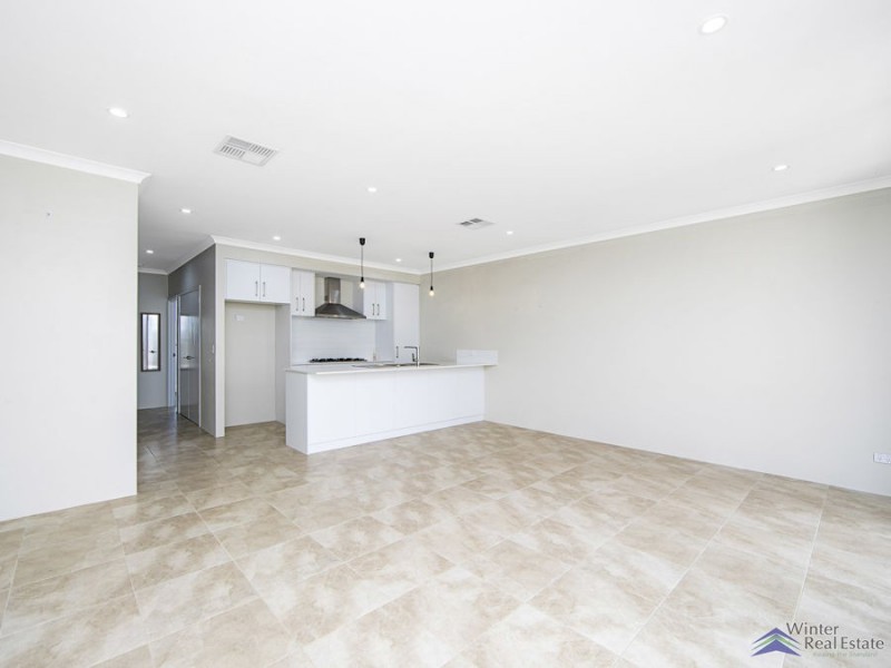 7 Auburn Lane, Forrestfield WA 6058