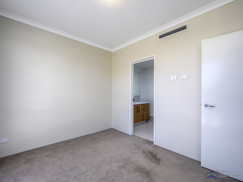 7 Auburn Lane, Forrestfield WA 6058