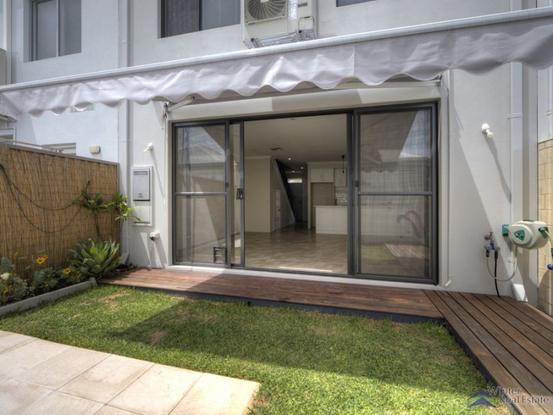 7 Auburn Lane, Forrestfield WA 6058