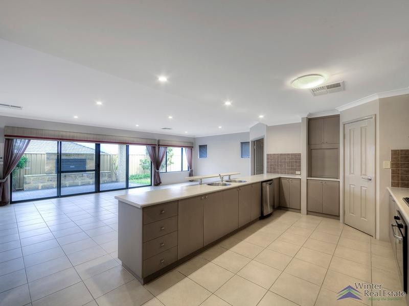 48 Wyatt Road, Hocking WA 6065