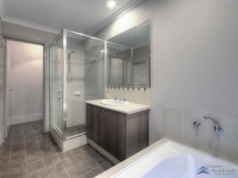 48 Wyatt Road, Hocking WA 6065