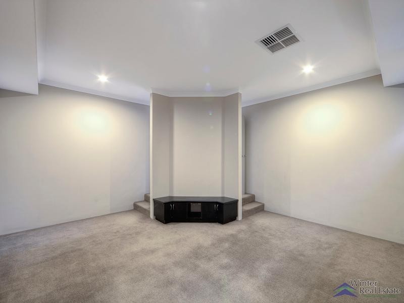 48 Wyatt Road, Hocking WA 6065