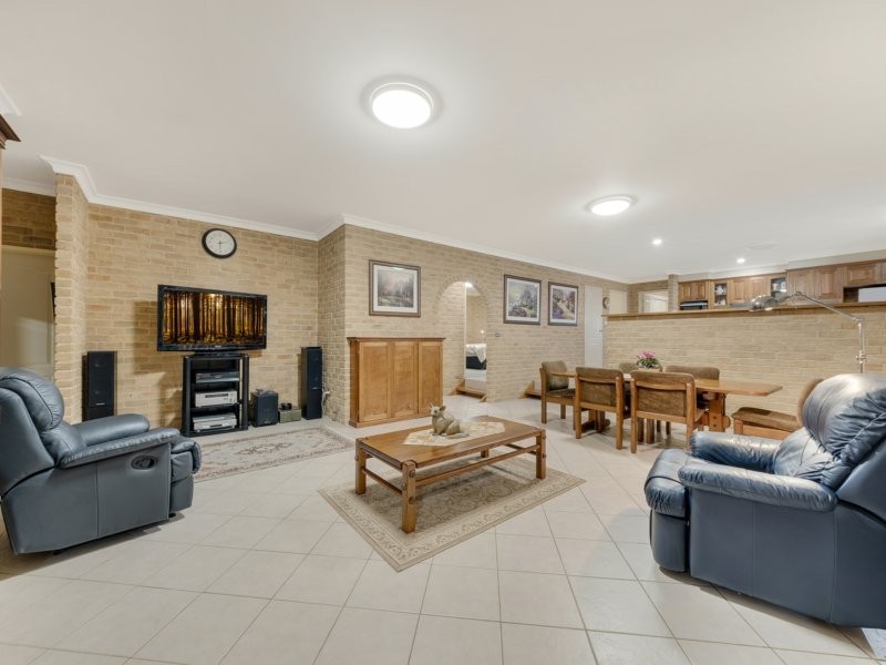 13 Brennan Crescent, Oberon NSW 2787