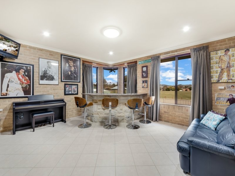 13 Brennan Crescent, Oberon NSW 2787