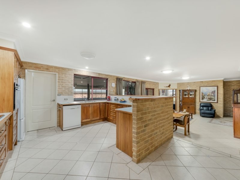 13 Brennan Crescent, Oberon NSW 2787