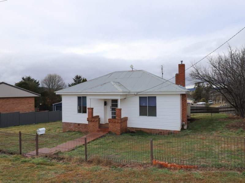 6 Cook Street, Oberon NSW 2787