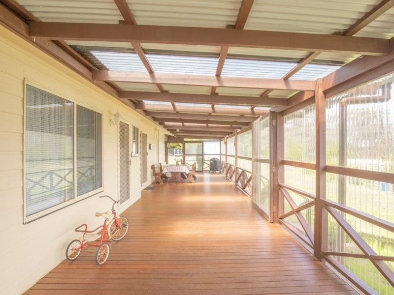 69 Marks Crescent, Oberon NSW 2787