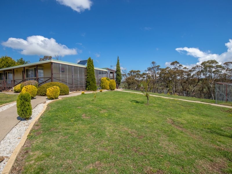 69 Marks Crescent, Oberon NSW 2787