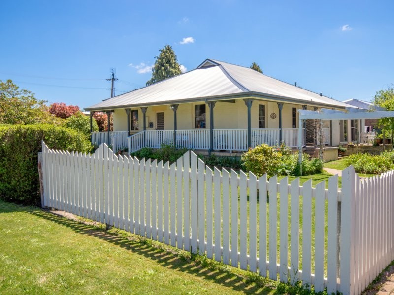 83 Dart Street, Oberon NSW 2787