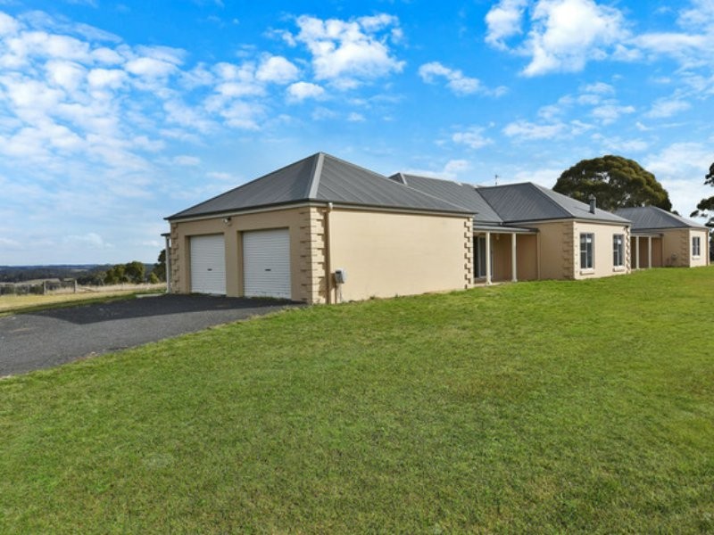 207 Meadows Road, Oberon NSW 2787