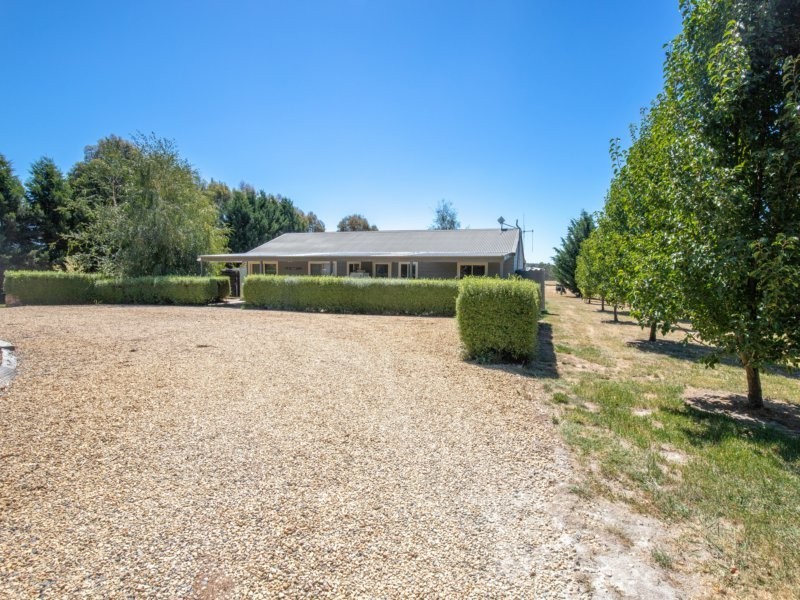 267 McKeons Creek Road, Oberon NSW 2787