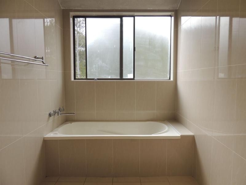 1/94 Baker Street, Carlingford NSW 2118