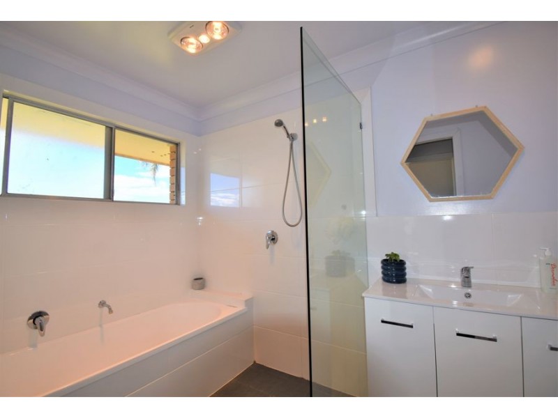 25 Roberts Drive, South Grafton NSW 2460