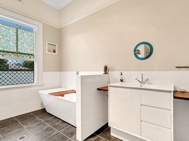 27 Orara Street, Grafton NSW 2460