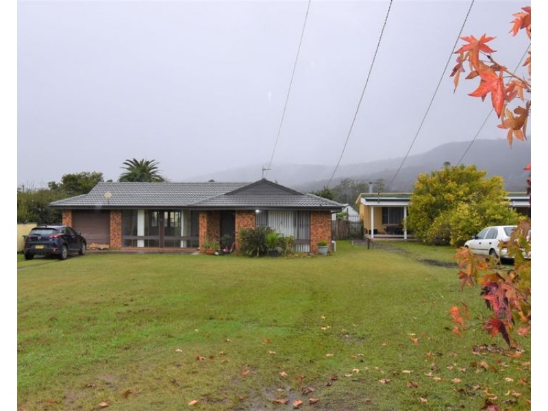 11 Clarence Street, Glenreagh NSW 2450