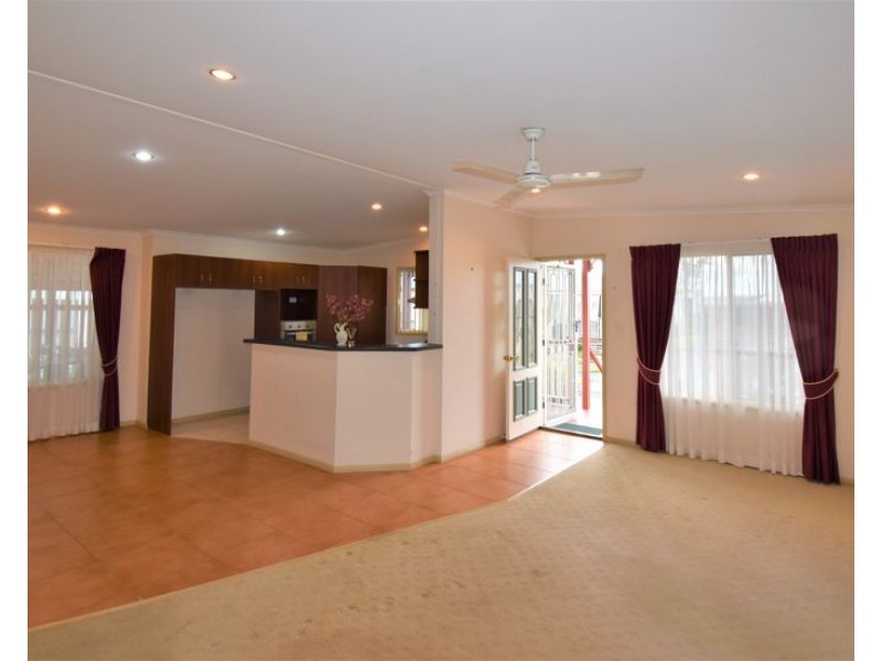 25 Bangalow Crescent, 598 Summerland Way, Jacaranda Grove, Grafton NSW 2460