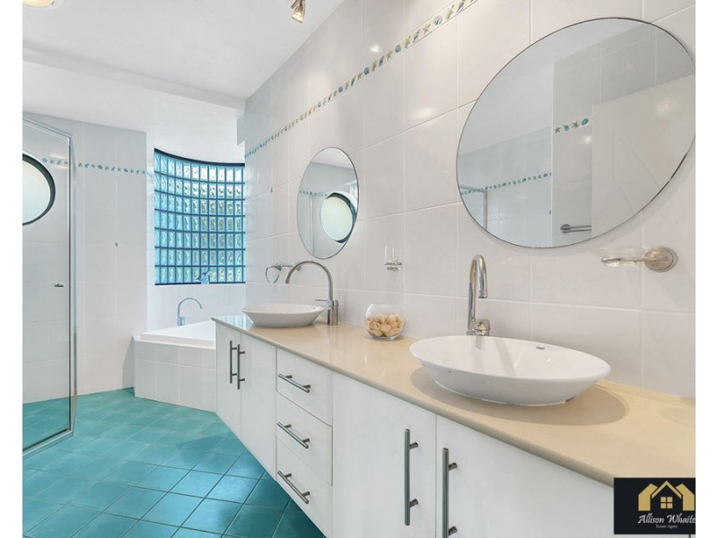 7 Grevillia Parade, Minnie Water NSW 2462