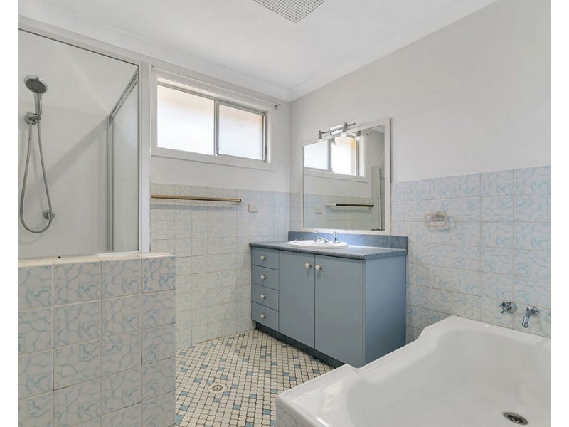 17 Macpherson Crescent, Grafton NSW 2460