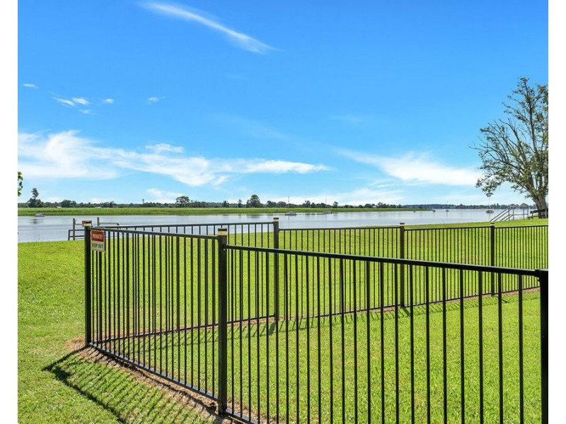 29 Lynhaven Crescent, Ulmarra NSW 2462