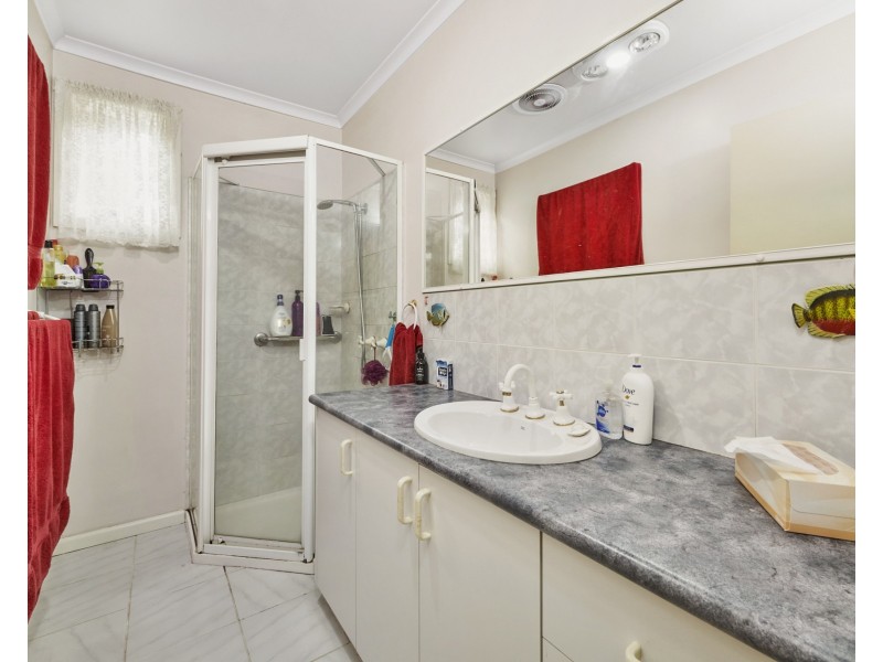 2 Victory Street, Croydon VIC 3136