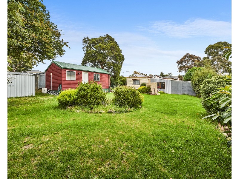 2 Victory Street, Croydon VIC 3136