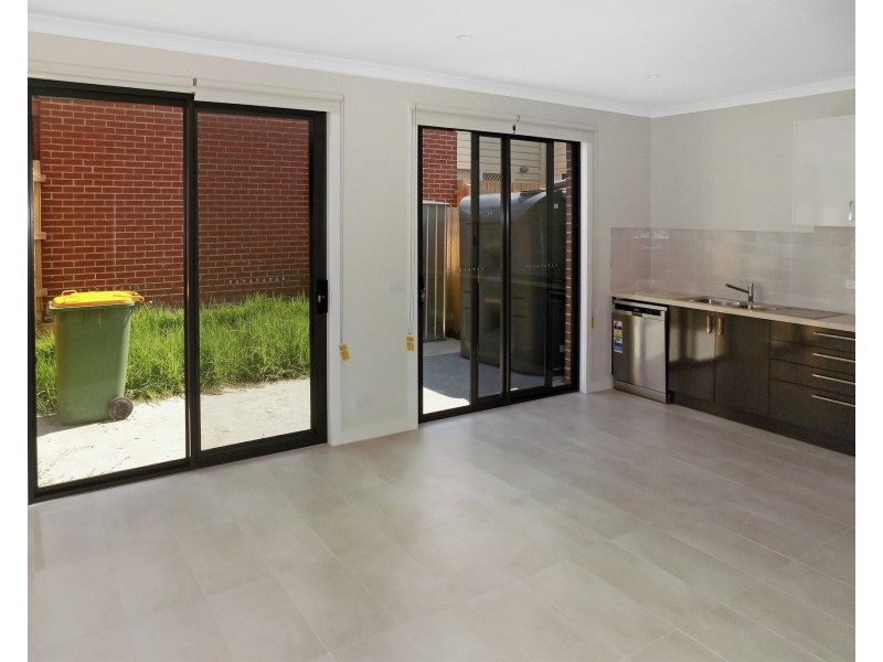 1/23 Liverpool Road, Kilsyth VIC 3137