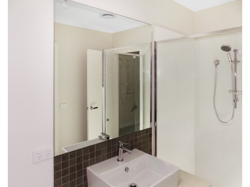 1/23 Liverpool Road, Kilsyth VIC 3137