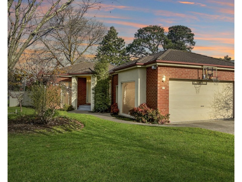37 Strathfield Parade, Croydon VIC 3136