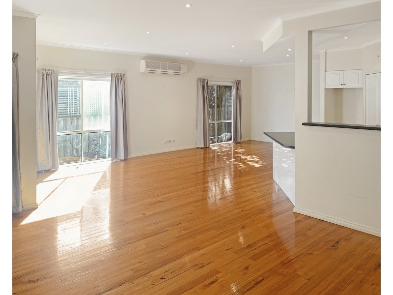 37 Strathfield Parade, Croydon VIC 3136